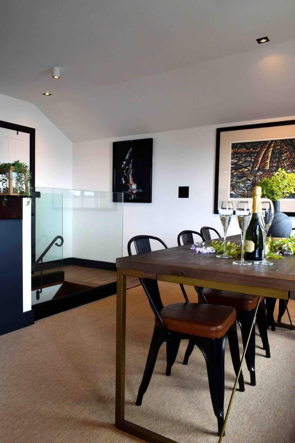 Stunning Waterfront Apartment With Spectacular Views & Parking At 'Captains Loft' Falmouth Eksteriør bilde