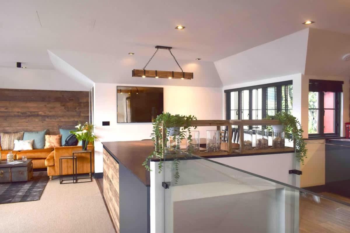 Stunning Waterfront Apartment With Spectacular Views & Parking At 'Captains Loft' Falmouth Eksteriør bilde